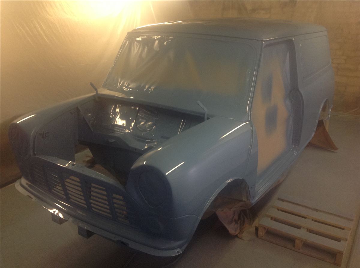 Mini fourgonnette, carrosserie et peinture, photo 1