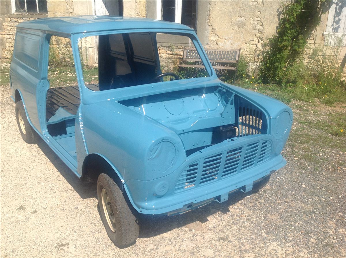 Mini fourgonnette, carrosserie et peinture, photo 8