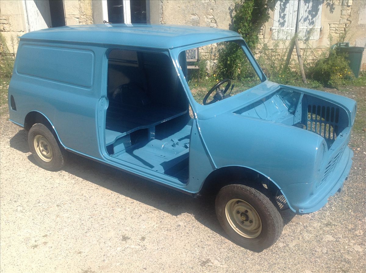 Mini fourgonnette, carrosserie et peinture, photo 9