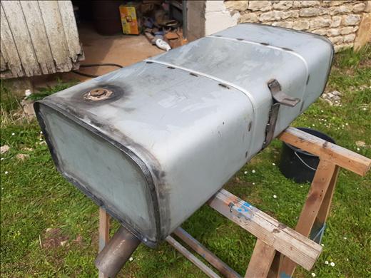 Daimler, réservoirs et finitions, photo 21
