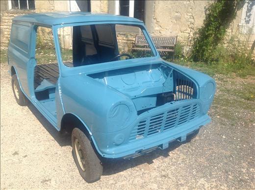 Mini fourgonnette, carrosserie et peinture, photo 8